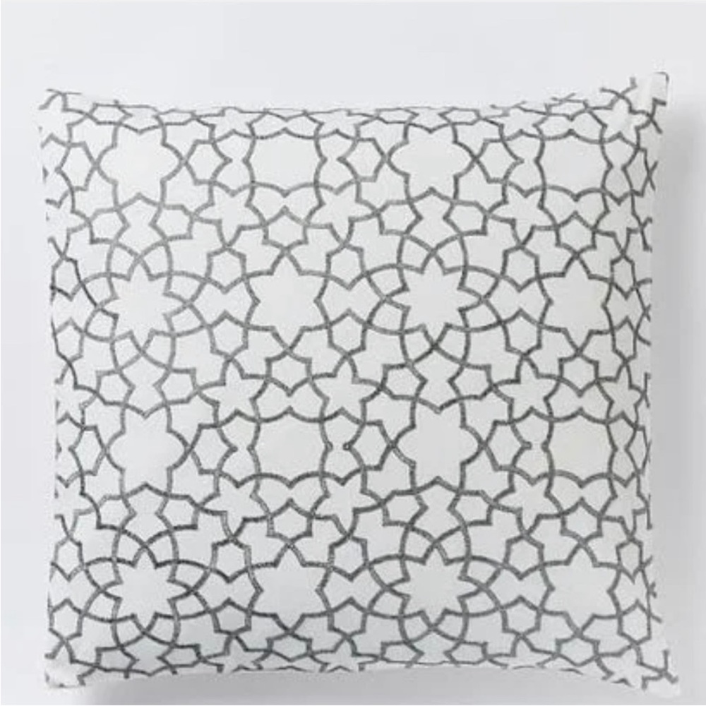 West Elm King Duvet + 2 Euro shams - Picture 3 of 7